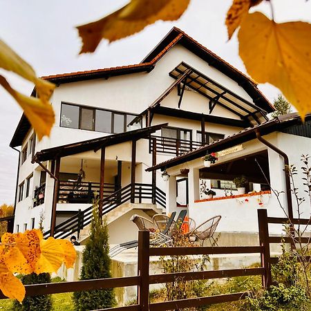 Pensiunea Gradina Ascunsa Bughea de Jos 外观 照片